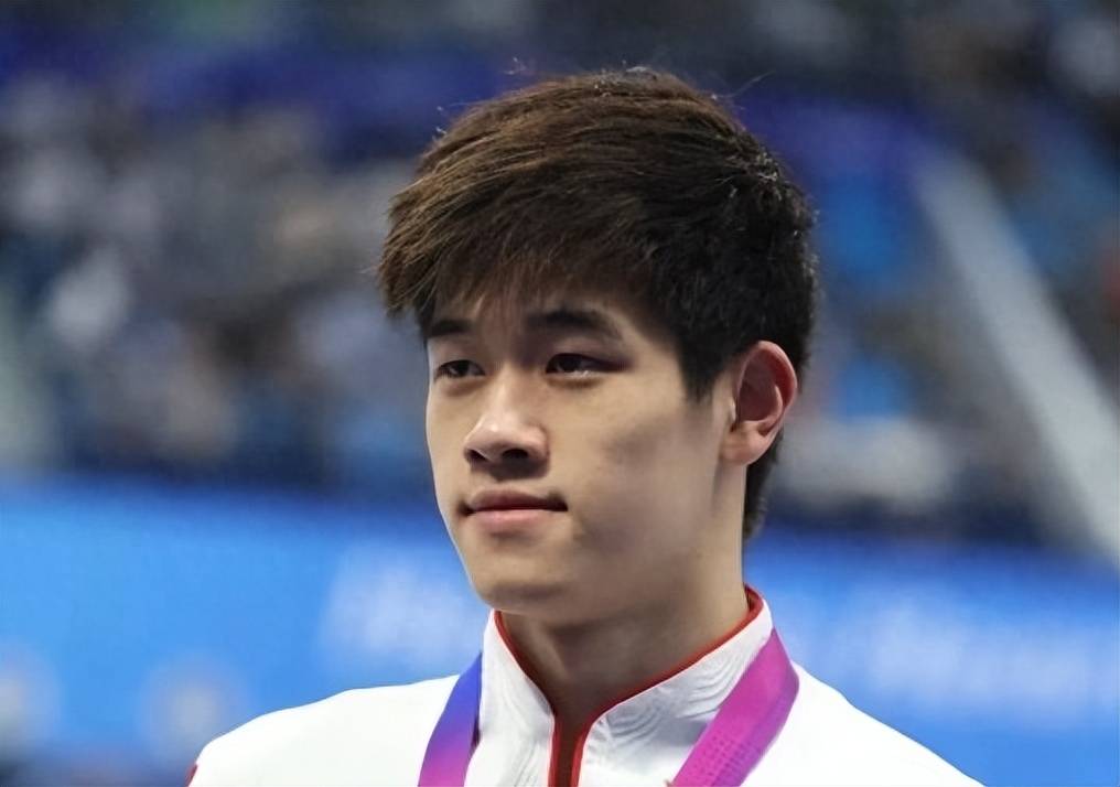 绿皮书博士为什么被扣在洗浴室 