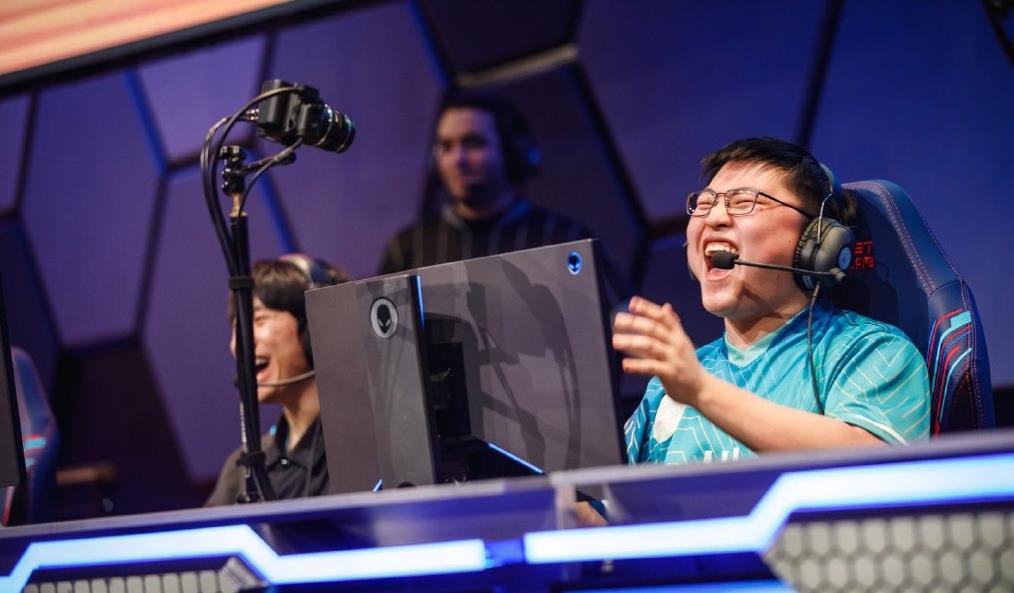 关于Uzi回归赛场，败北首场状态亮眼，利物浦观众沸腾！的信息